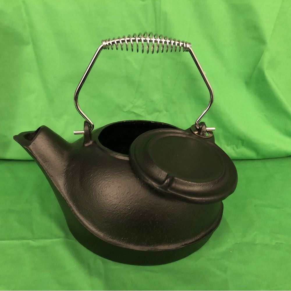 Real Cast iron hot water/Tea kettle!